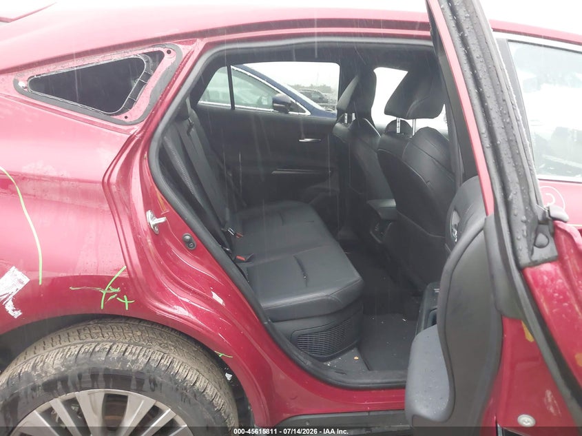 2024 Toyota Venza VIN JTEAAAAH2RJ153980 IAAI salvage auction — REAR END, Original (Texas), sold $17,775 on 2026-08-20 (photo 8)