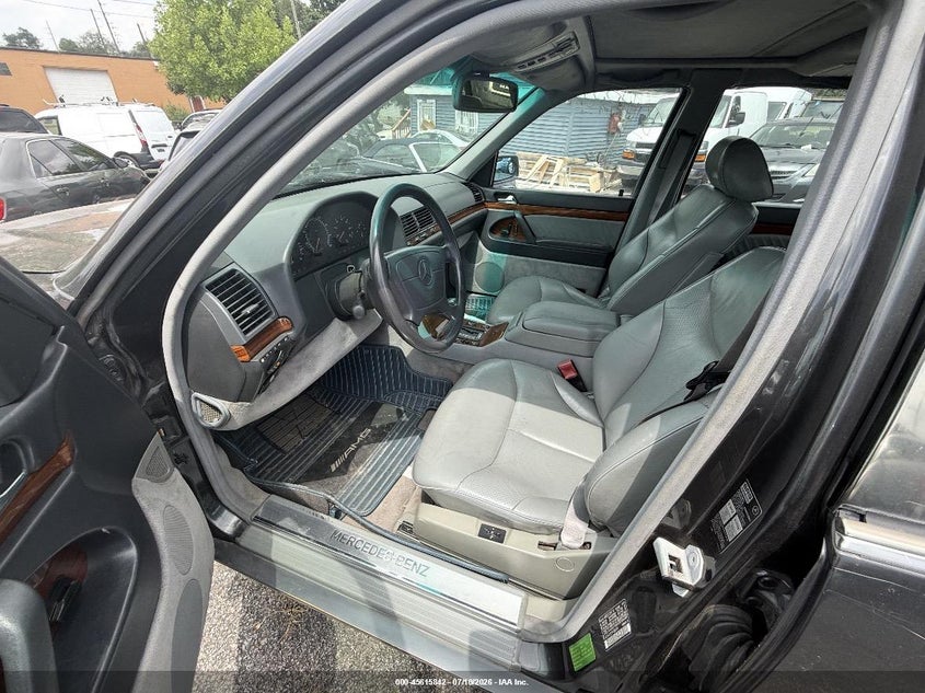 1993 Mercedes-benz 300 VIN WDBGA32E9PA087339 IAAI salvage auction — NORMAL WEAR, Clear (Indiana), sold $2,050 on 2026-07-15 (photo 5)