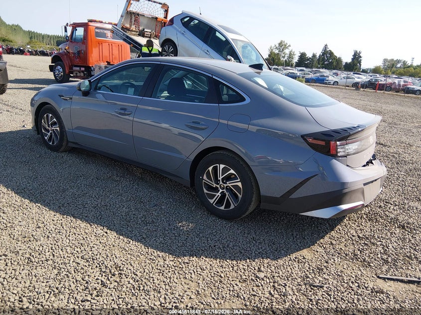 2026 Hyundai Sonata hybrid VIN KMHL24JJ2TA172045 IAAI salvage auction — REAR END, Enterprise Vehicles Clear Only (California), sold $10,900 on 2026-07-29 (photo 3)