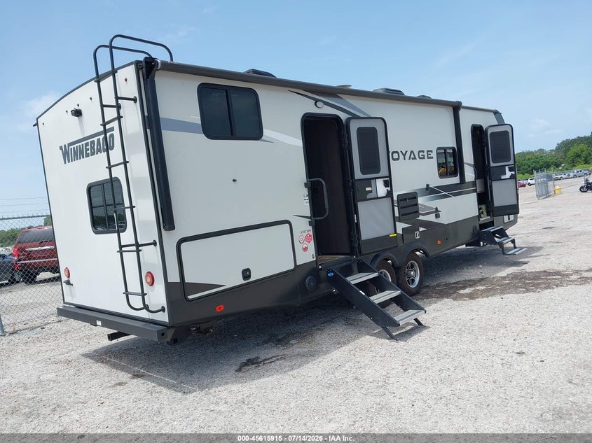 2021 Winnebago Voyage VIN 54CTV1Y2XM6061837 IAAI salvage auction — WATER/FLOOD, Certificate Of Destruction (Florida), sold $8,500 on 2026-08-12 (photo 4)