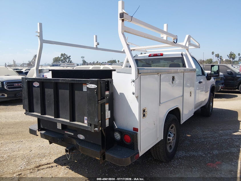 2020 Chevrolet Silverado VIN 1GB0YLE76LF279928 IAAI salvage auction — RIGHT FRONT, Clear (California), sold $8,400 on 2026-07-29 (photo 4)
