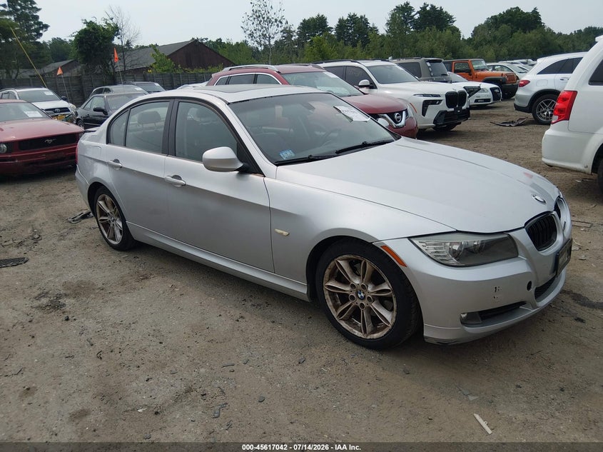 2009 BMW 3 series VIN WBAPH77509NL82660 IAAI salvage auction — REAR END, Clear (Massachusetts), sold $500 on 2026-08-02 (photo 1)