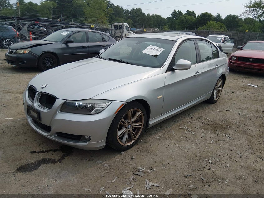 2009 BMW 3 series VIN WBAPH77509NL82660 IAAI salvage auction — REAR END, Clear (Massachusetts), sold $500 on 2026-08-02 (photo 2)