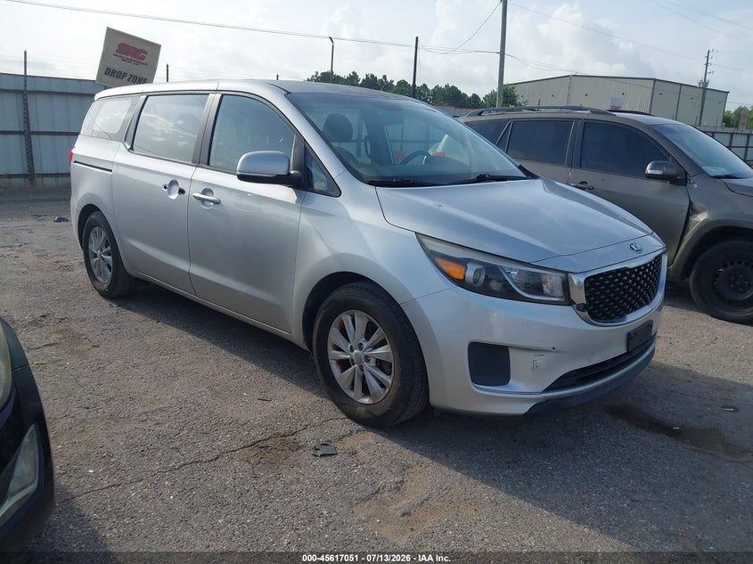 2015 Kia SEDONA VIN KNDMA5C16F6049032 IAAI salvage auction — NORMAL WEAR, Original (Texas), sold $1,300 on 2026-07-22 (photo 1)