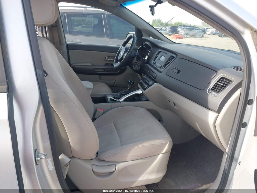 2015 Kia SEDONA VIN KNDMA5C16F6049032 IAAI salvage auction — NORMAL WEAR, Original (Texas), sold $1,300 on 2026-07-22 (photo 5)