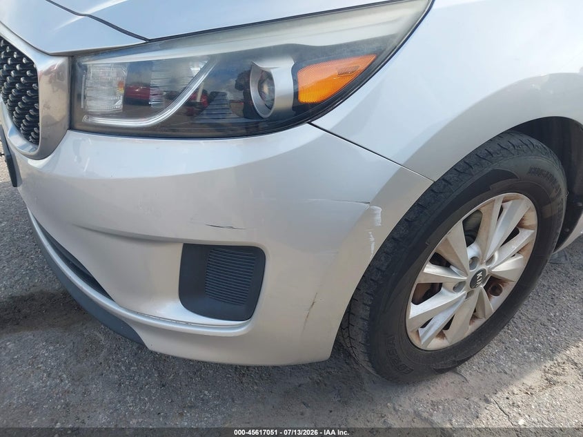 2015 Kia SEDONA VIN KNDMA5C16F6049032 IAAI salvage auction — NORMAL WEAR, Original (Texas), sold $1,300 on 2026-07-22 (photo 6)