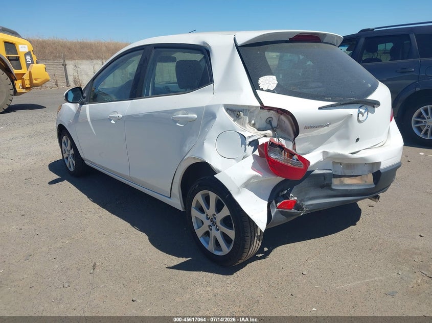 2014 Mazda 2 VIN JM1DE1LY3E0173870 IAAI salvage auction — NORMAL WEAR, Salvage Title, sold $950 on 2026-07-22 (photo 3)