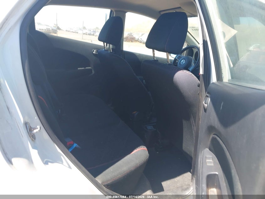 2014 Mazda 2 VIN JM1DE1LY3E0173870 IAAI salvage auction — NORMAL WEAR, Salvage Title, sold $950 on 2026-07-22 (photo 8)