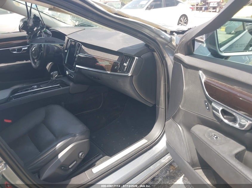 2018 Volvo S90 VIN LVY982AK2JP039072 IAAI salvage auction — FRONT END, Clear (Indiana), sold $1,750 on 2026-07-16 (photo 5)