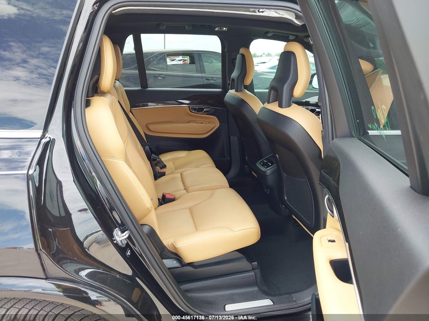 2018 Volvo Xc90 VIN YV4102CK3J1342614 IAAI salvage auction — RIGHT REAR, Salvage Title, sold $9,800 on 2026-08-08 (photo 8)