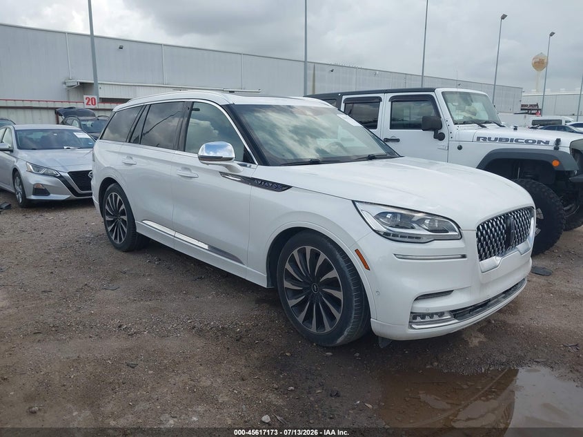 2020 Lincoln Aviator VIN 5LMYJ9YY7LGL15526 IAAI salvage auction — UNKNOWN, Salvage Title, sold $20,000 on 2026-07-23 (photo 1)