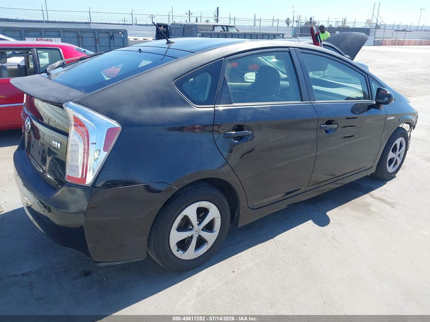 2013 Toyota Prius VIN JTDKN3DU6D5560414 IAAI salvage auction — FRONT END, Salvage (California), sold $2,075 on 2026-07-22 (photo 4)