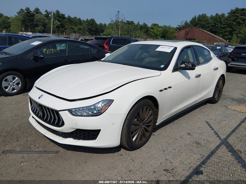 2020 Maserati Ghibli VIN ZAM57YTA3L1345103 IAAI salvage auction — SIDE, Wait Title, sold $11,450 on 2026-08-14 (photo 2)