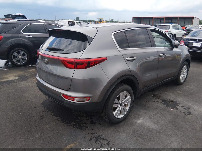 2017 Kia Sportage VIN KNDPMCAC6H7264386 IAAI salvage auction — LEFT SIDE, Salvage (Missouri), sold $3,450 on 2026-08-20 (photo 4)
