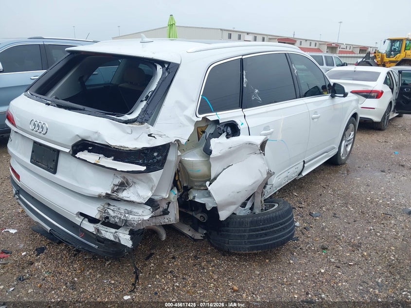 2022 Audi Q7 VIN WA1LXBF71ND004254 IAAI salvage auction — SIDE, Salvage (Texas), sold $5,900 on 2026-07-30 (photo 4)