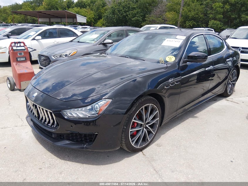 2022 Maserati Ghibli VIN ZAM57XSAXN1391445 IAAI salvage auction — NORMAL WEAR, Salvage Title, sold $11,900 on 2026-08-03 (photo 2)