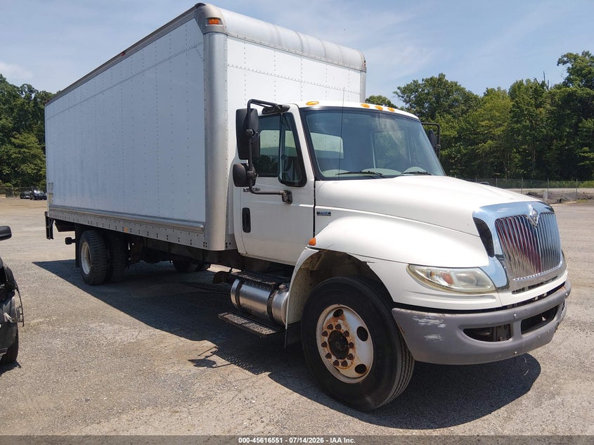 2008 International VIN 1HTMKAAL68H642149 — IAAI salvage auction photo