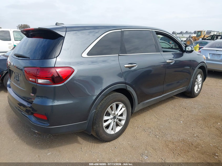 2020 Kia Sorento VIN 5XYPG4A37LG688068 IAAI salvage auction — LEFT SIDE, Salvage (Arizona), sold $2,350 on 2026-07-29 (photo 4)