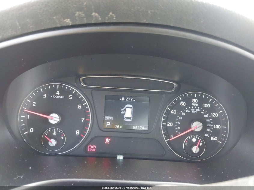 2020 Kia Sorento VIN 5XYPG4A37LG688068 IAAI salvage auction — LEFT SIDE, Salvage (Arizona), sold $2,350 on 2026-07-29 (photo 7)