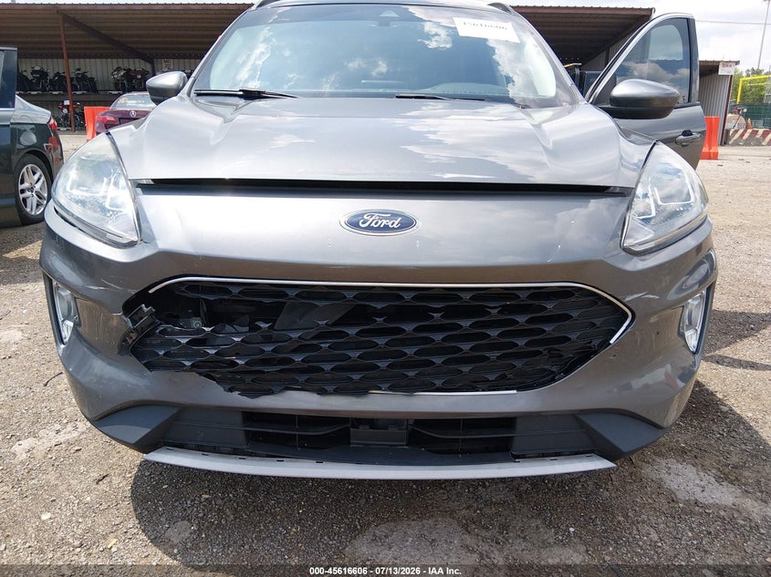 2021 Ford Escape VIN 1FMCU0H61MUB35461 IAAI salvage auction — FRONT & REAR, Salvage Title, sold $3,850 on 2026-07-31 (photo 6)