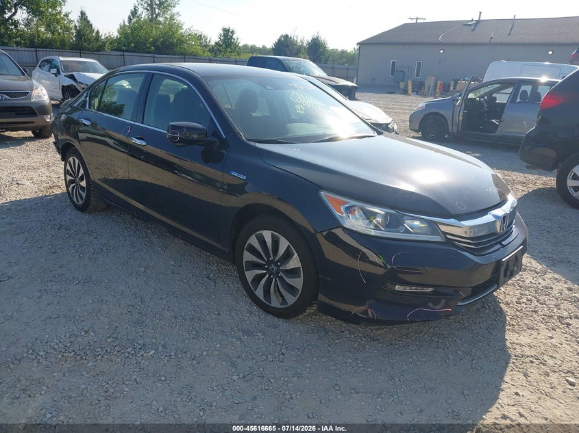 2017 Honda Accord VIN JHMCR6F33HC010263 IAAI salvage auction — REAR END, Salvage (Ohio), sold $2,050 on 2026-08-02 (photo 1)