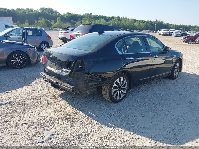 2017 Honda Accord VIN JHMCR6F33HC010263 IAAI salvage auction — REAR END, Salvage (Ohio), sold $2,050 on 2026-08-02 (photo 4)