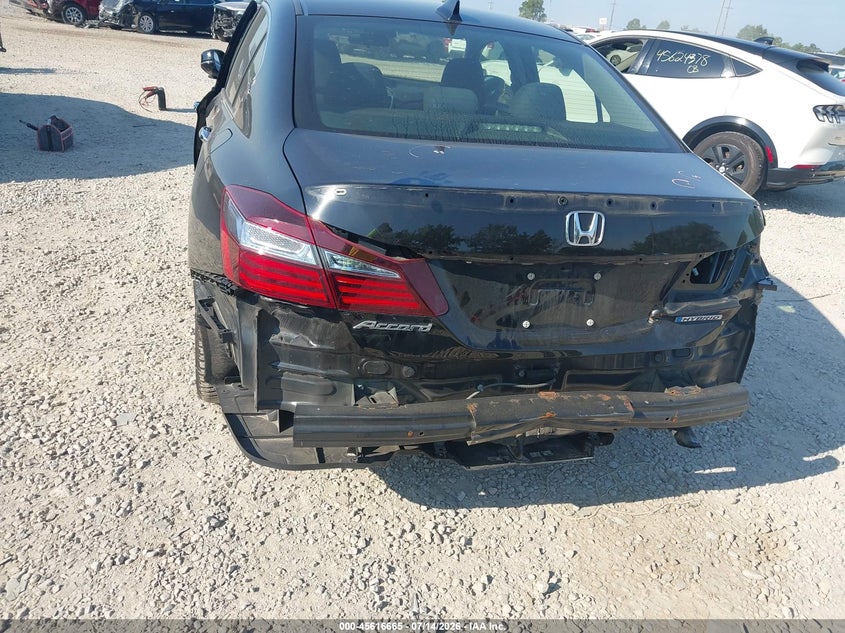 2017 Honda Accord VIN JHMCR6F33HC010263 IAAI salvage auction — REAR END, Salvage (Ohio), sold $2,050 on 2026-08-02 (photo 6)