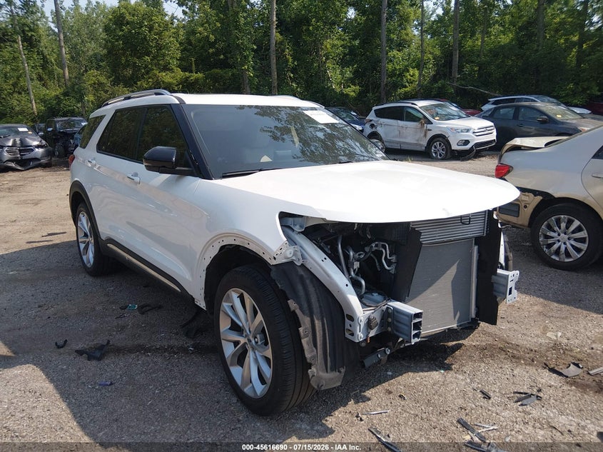 2023 Ford Explorer VIN 1FM5K8HC3PGA28109 IAAI salvage auction — FRONT END, Salvage Title, sold $13,500 on 2026-08-01 (photo 1)