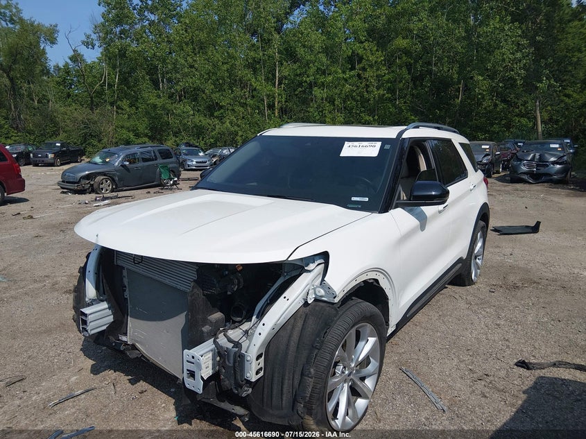 2023 Ford Explorer VIN 1FM5K8HC3PGA28109 IAAI salvage auction — FRONT END, Salvage Title, sold $13,500 on 2026-08-01 (photo 2)