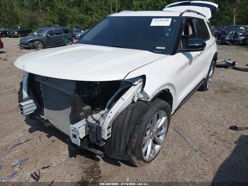 2023 Ford Explorer VIN 1FM5K8HC3PGA28109 IAAI salvage auction — FRONT END, Salvage Title, sold $13,500 on 2026-08-01 (photo 6)