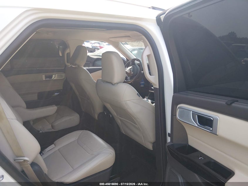 2023 Ford Explorer VIN 1FM5K8HC3PGA28109 IAAI salvage auction — FRONT END, Salvage Title, sold $13,500 on 2026-08-01 (photo 8)