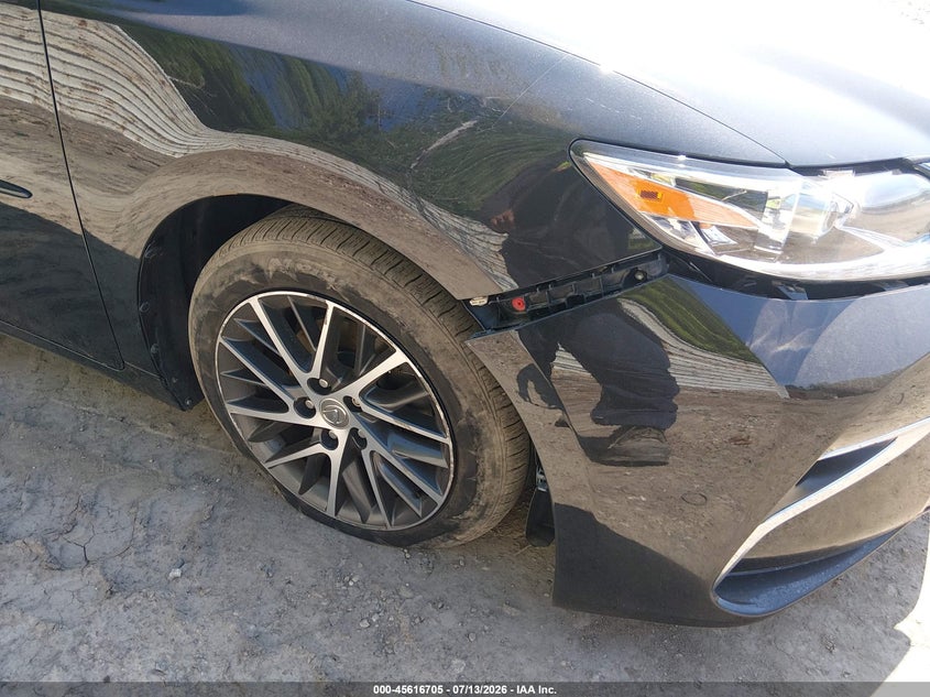 2016 Lexus ES VIN 58ABK1GG4GU023378 IAAI salvage auction — RIGHT FRONT, Salvage Title, sold $7,200 on 2026-07-26 (photo 6)