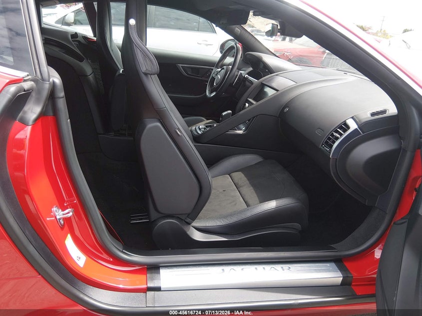 2022 Jaguar F-type VIN SAJDD1EE3NCK77572 IAAI salvage auction — FRONT END, Salvage Title, sold $19,100 on 2026-08-01 (photo 5)