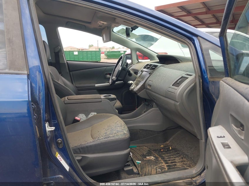 2013 Toyota Prius v VIN JTDZN3EU4D3228271 IAAI salvage auction — NORMAL WEAR, Clear-Dealer Only (Arizona), sold $1,800 on 2026-07-28 (photo 5)