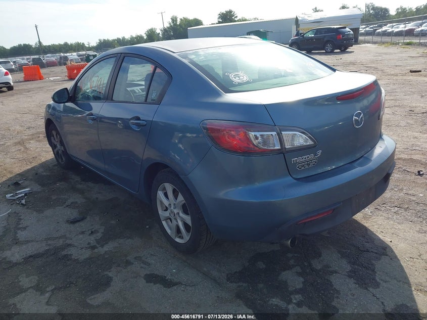 2011 Mazda 3 VIN JM1BL1VGXB1411916 IAAI salvage auction — NORMAL WEAR, Clear (Virginia), sold $200 on 2026-07-31 (photo 3)