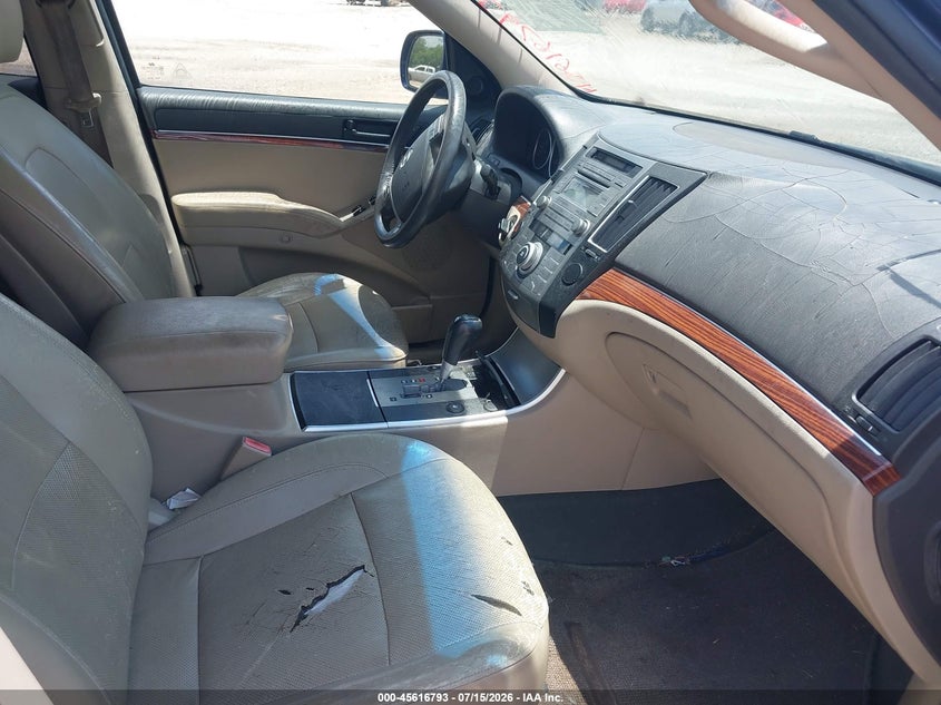 2010 Hyundai Veracruz VIN KM8NU4CC3AU100798 IAAI salvage auction — NORMAL WEAR, Clear (Alabama), sold $225 on 2026-07-21 (photo 5)