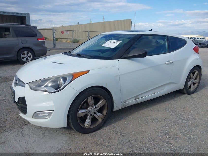2014 Hyundai Veloster VIN KMHTC6AD8EU191039 IAAI salvage auction — NORMAL WEAR, Clear (California), sold $1,050 on 2026-07-16 (photo 2)