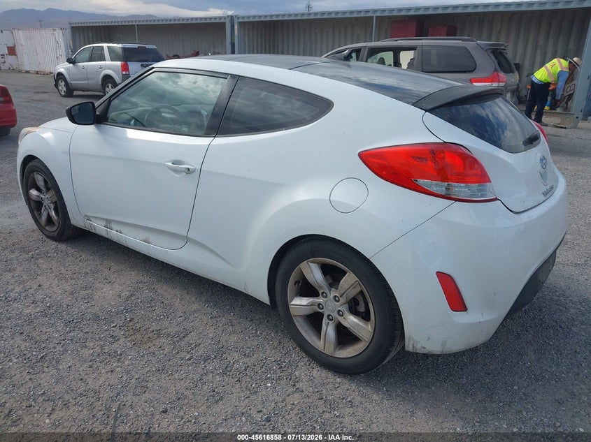 2014 Hyundai Veloster VIN KMHTC6AD8EU191039 IAAI salvage auction — NORMAL WEAR, Clear (California), sold $1,050 on 2026-07-16 (photo 3)