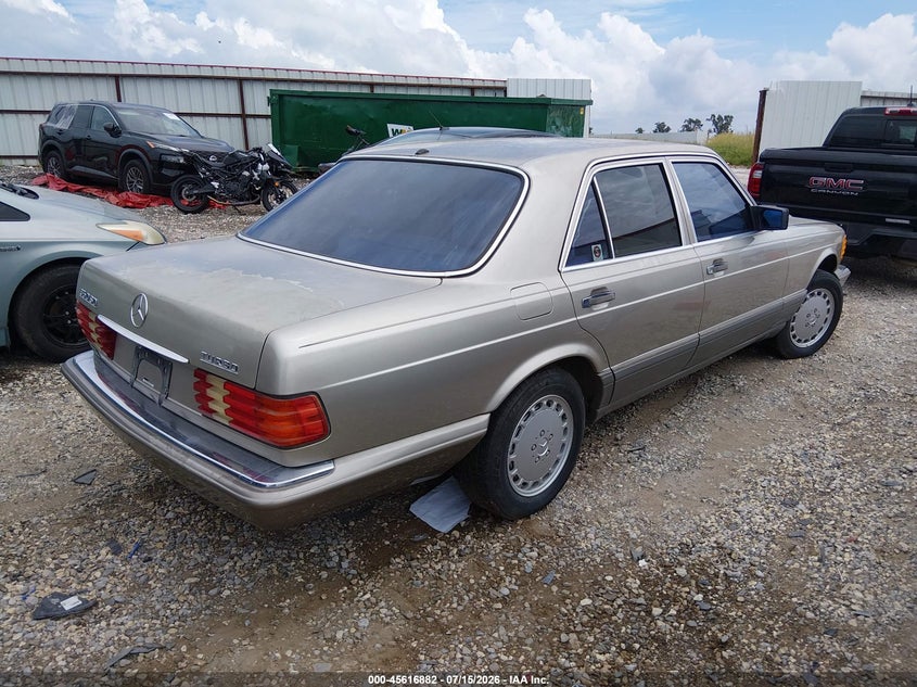 1991 Mercedes-benz VIN WDBCB34D6MA603233 IAAI salvage auction — NORMAL WEAR, Clear (Arkansas), sold $575 on 2026-07-23 (photo 4)