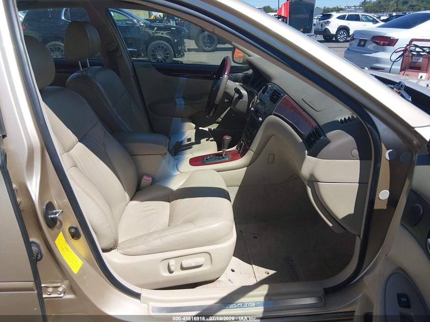 2004 Lexus Es 330 VIN JTHBA30G645020197 IAAI salvage auction — NORMAL WEAR, Clear-Dealer Only (Oregon), sold $175 on 2026-07-30 (photo 5)