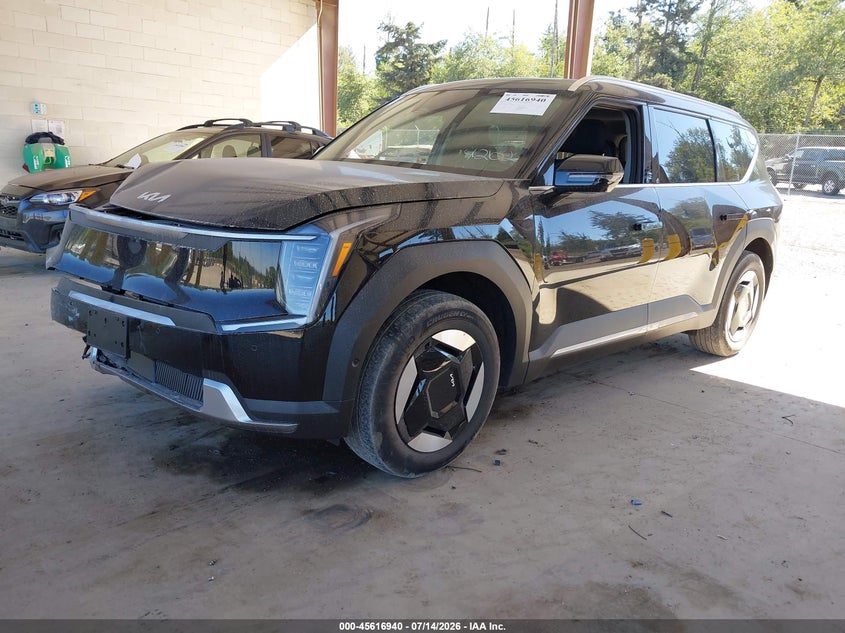 2026 Kia Ev9 VIN 5XYAFFS57TG014202 IAAI salvage auction — FRONT END, Salvage Title, sold $11,800 on 2026-08-01 (photo 2)