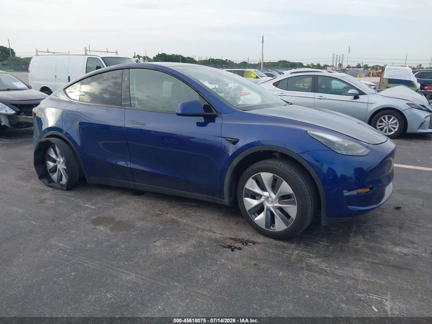 2023 Tesla Model y VIN 7SAYGDEE0PA206991 IAAI salvage auction — LEFT SIDE, Salvage Title, sold $11,250 on 2026-09-05 (photo 1)