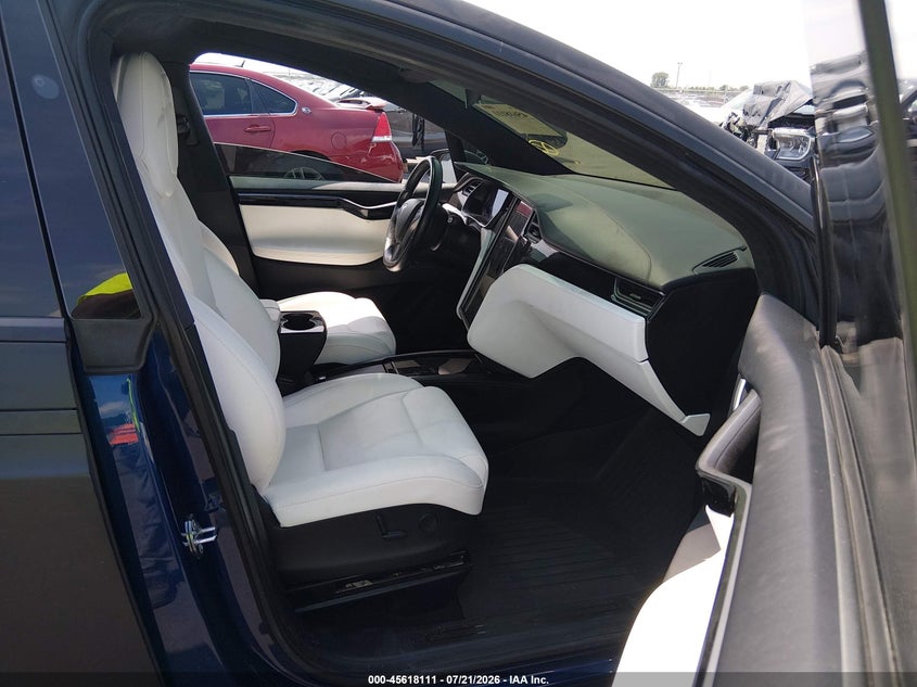 2019 Tesla Model x VIN 5YJXCAE21KF184908 IAAI salvage auction — FRONT END, Salvage (Illinois), sold $7,300 on 2026-08-23 (photo 5)