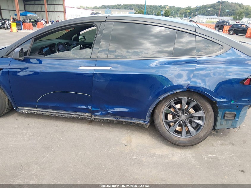 2019 Tesla Model x VIN 5YJXCAE21KF184908 IAAI salvage auction — FRONT END, Salvage (Illinois), sold $7,300 on 2026-08-23 (photo 6)