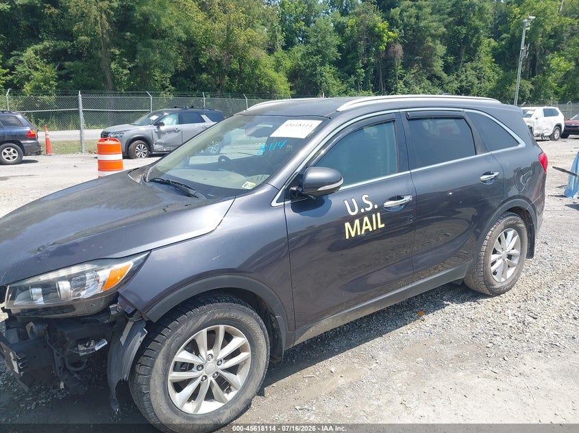 2016 Kia Sorento VIN 5XYPGDA34GG171302 IAAI salvage auction — NORMAL WEAR, Clear (Virginia), sold $725 on 2026-07-28 (photo 2)