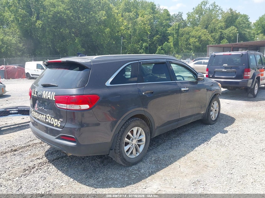 2016 Kia Sorento VIN 5XYPGDA34GG171302 IAAI salvage auction — NORMAL WEAR, Clear (Virginia), sold $725 on 2026-07-28 (photo 4)