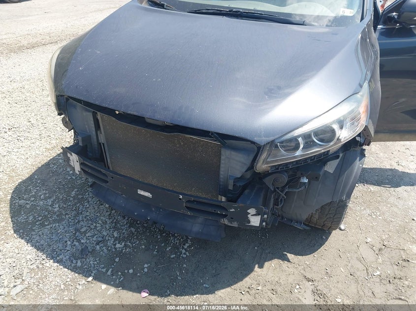 2016 Kia Sorento VIN 5XYPGDA34GG171302 IAAI salvage auction — NORMAL WEAR, Clear (Virginia), sold $725 on 2026-07-28 (photo 6)