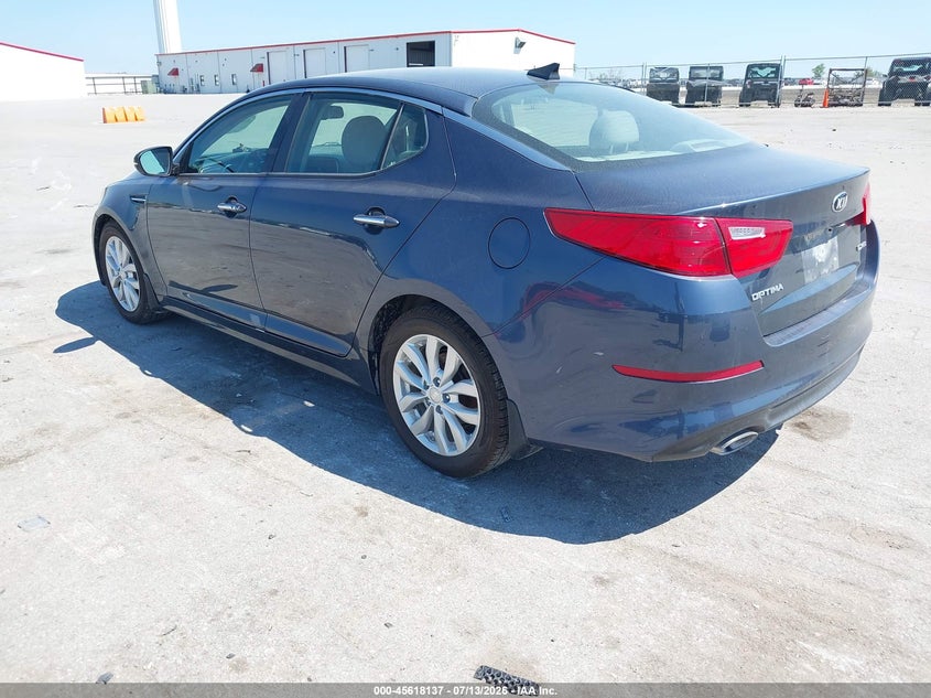 2015 Kia Optima VIN 5XXGN4A77FG366936 IAAI salvage auction — NORMAL WEAR, Regular Certificate (Iowa), sold $1,300 on 2026-07-28 (photo 3)