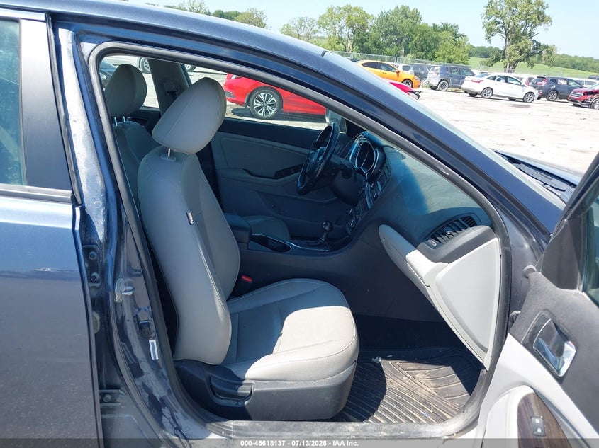 2015 Kia Optima VIN 5XXGN4A77FG366936 IAAI salvage auction — NORMAL WEAR, Regular Certificate (Iowa), sold $1,300 on 2026-07-28 (photo 5)