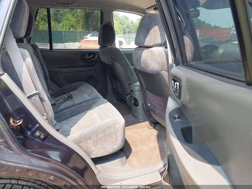 2004 Hyundai Santa fe VIN KM8SB12B84U630995 IAAI salvage auction — NORMAL WEAR, Clear (Maryland), sold $125 on 2026-07-16 (photo 8)